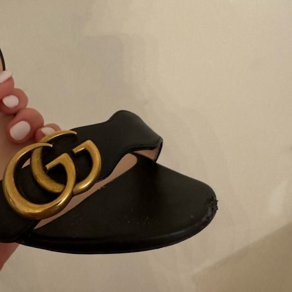Gucci Women’s Mid-Heel Sandal - Picture 15 of 15